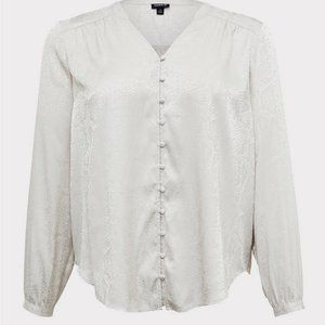 Torrid Snake/Animal Skin Print ivory Metallic Shimmer  long sleeved shirt plus
